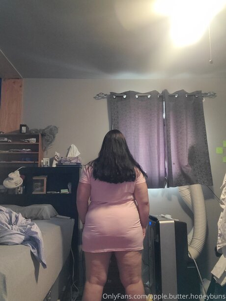 Sweet Tasty Peaches top actress pictures