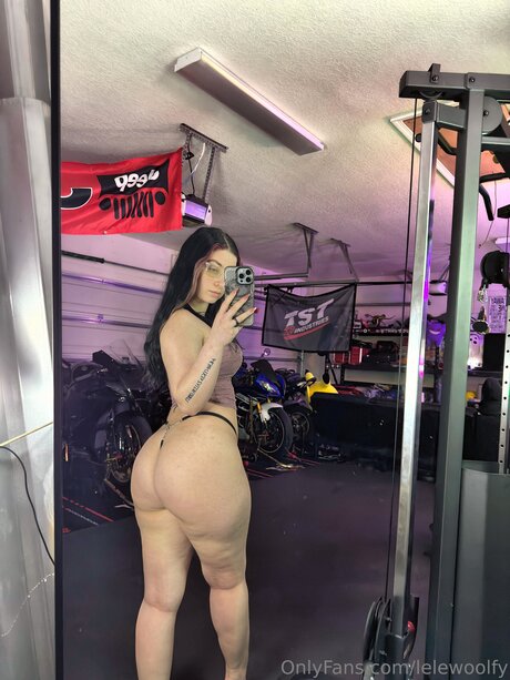 Lelewoolfy naked pornstar archive