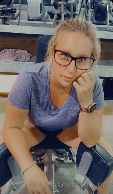 Emie Roux star perfect images