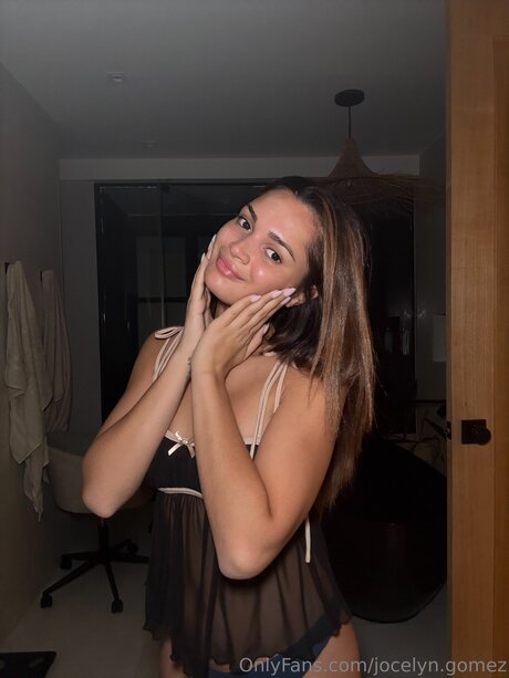 Jocelyn Gomez star nude gallery