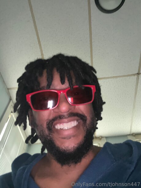 Tjohnson447 pornstar sexy photo