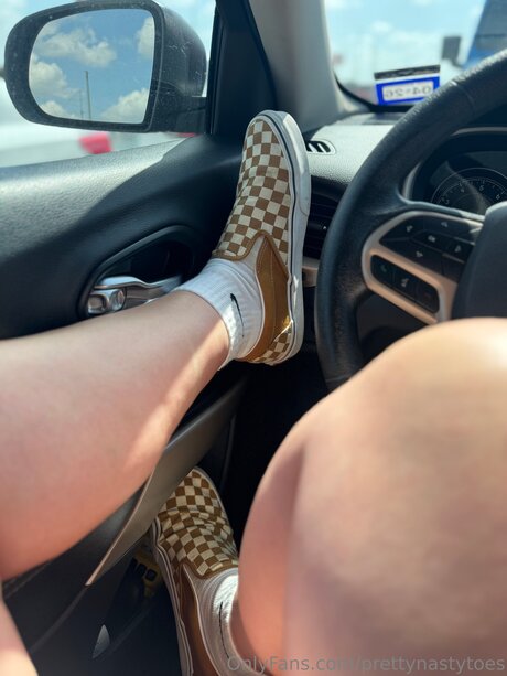 Prettynastytoes pornstar perfect img