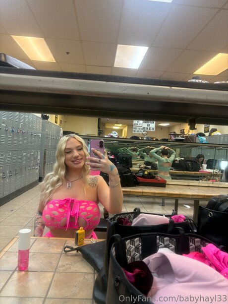 Babyhayl33 erotic model photos