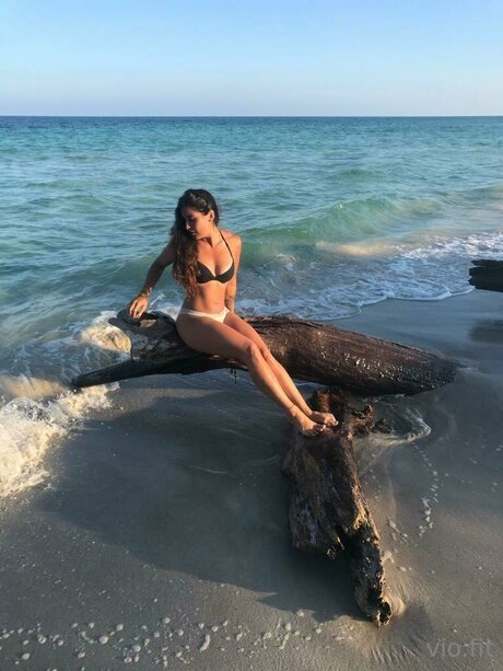 Vio Fit art actress image