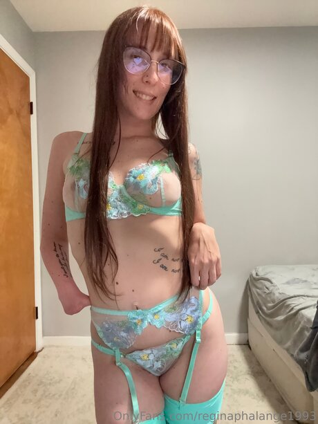 Reginaphalange1993 pornographic actress archive