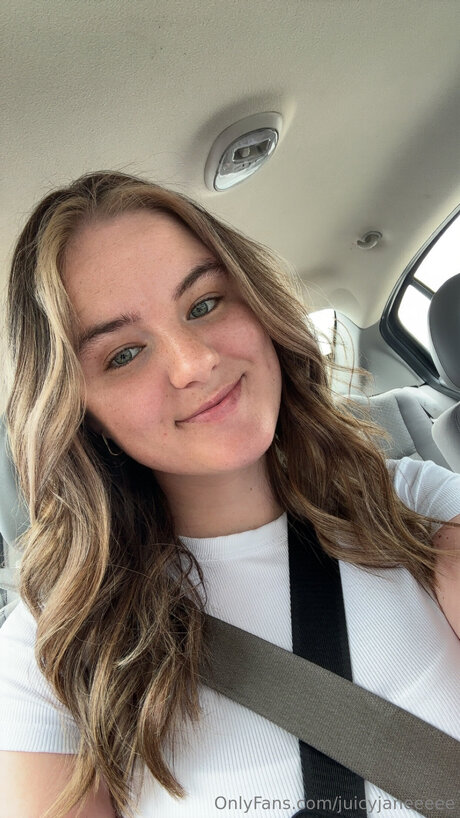 Juicyjaneeeee star erotic gallery