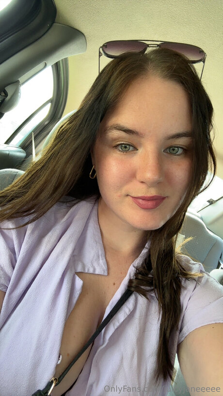 Juicyjaneeeee free star photo