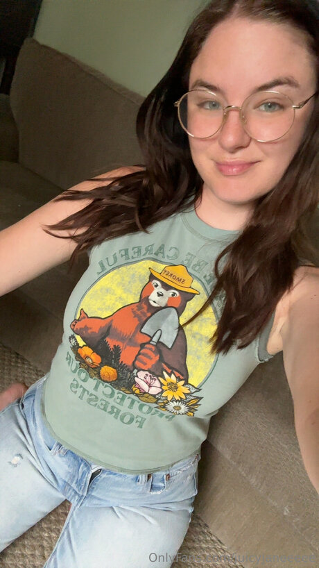 Juicyjaneeeee model nudes img