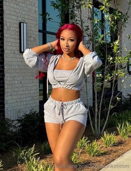 Lightskinkimmm model nudes photos