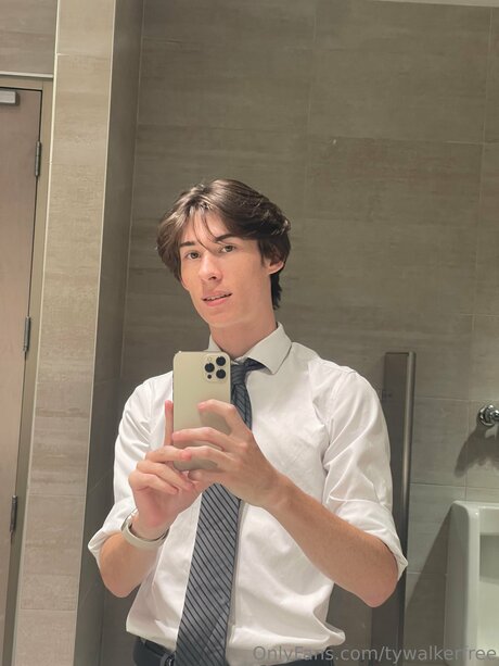 Tywalkerfree naked pornstar pics