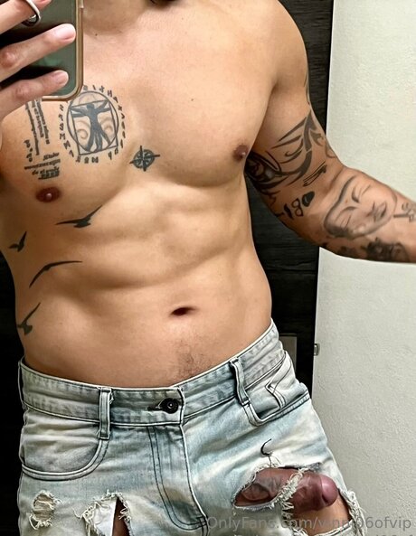 Vinni06ofvip sex model pic