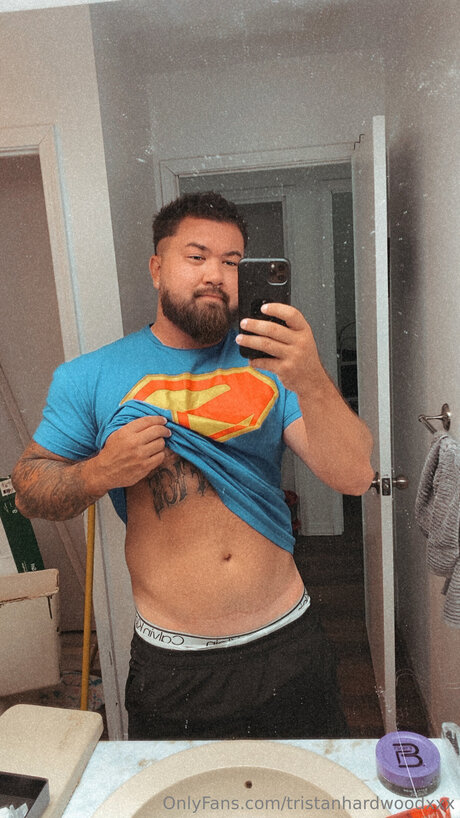 Tristanhardwoodxxx perfect model picture