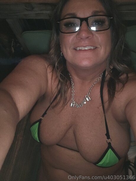 Brandy Raines model naked img