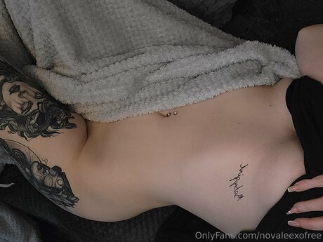 Novaleexofree model top pic