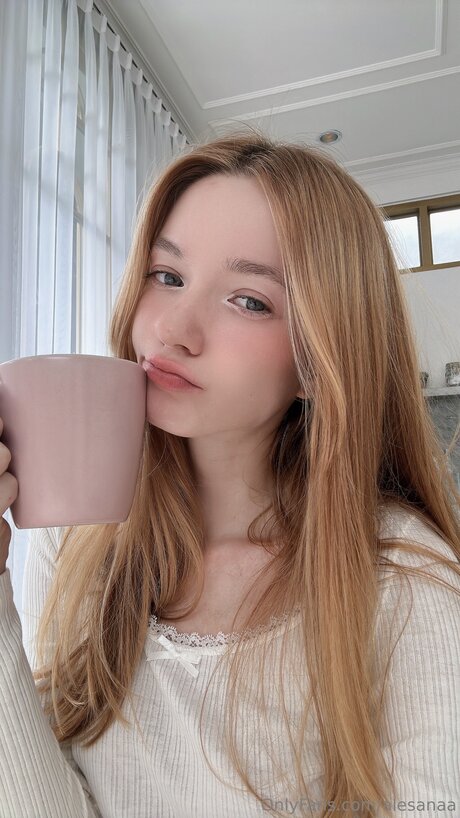 Alesanaa free pornstar pic