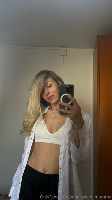 Your Sweet Mummy nudes star photos