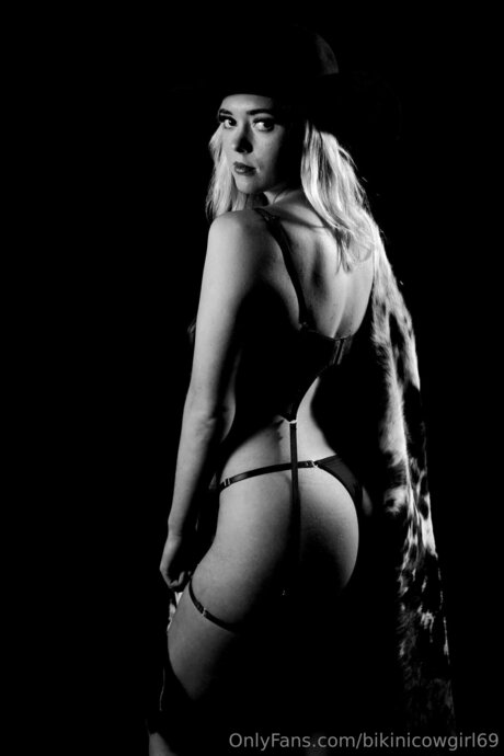 Bikinicowgirl69 xxx actress images