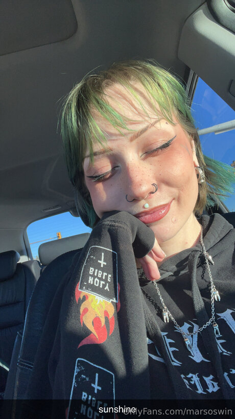 Marsoswin star nude picture