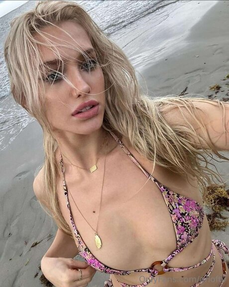 Arioftv pornstar hd photo