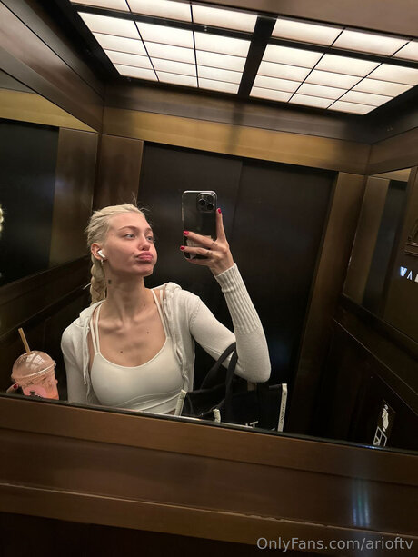 Arioftv star erotic img