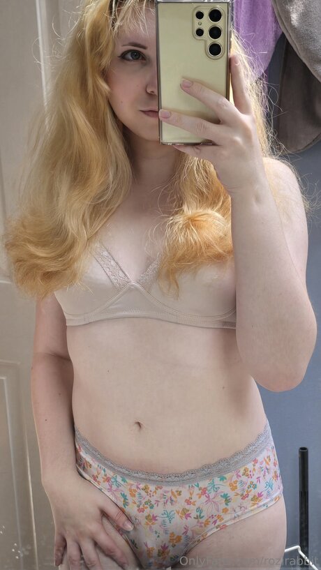 Rozirabbit nude model galleries