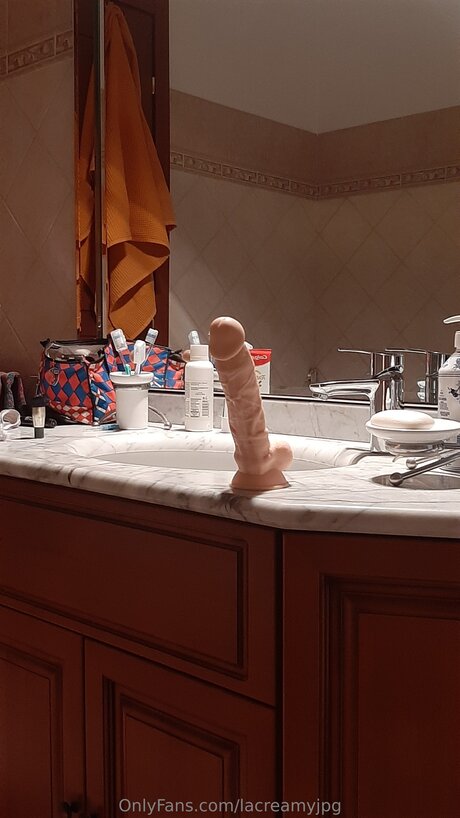 Lacreamyjpg pornstar beautiful archive