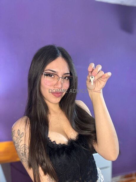 Saymeygoddess pornstar adult pic