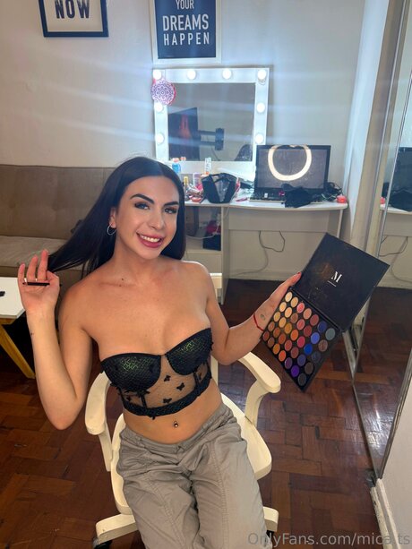 Micaelaa Xxx porn actress galleries