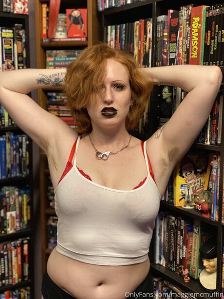Maggiemcmuffin model adult archive