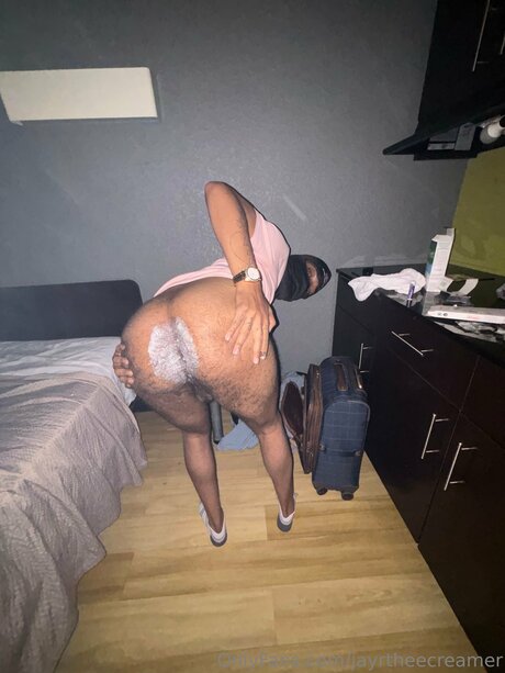 Jayrtheecreamer beautiful model image