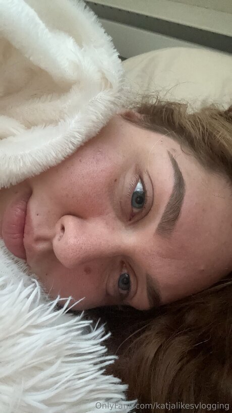 Katjalikesvlogging naked actress photos