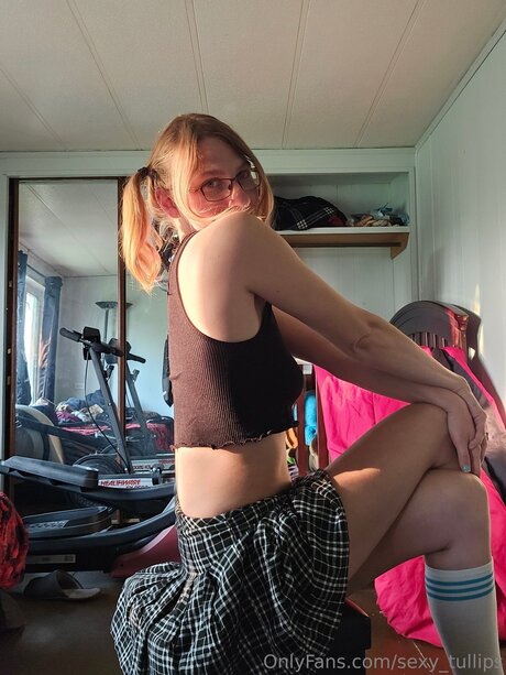 Sexy Tullips pornstar adult photos