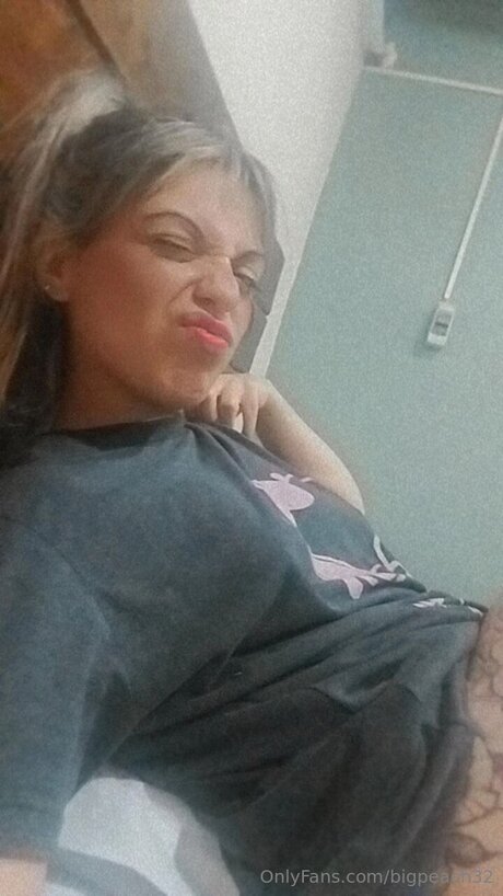 Bigpeach32 beautiful star photo