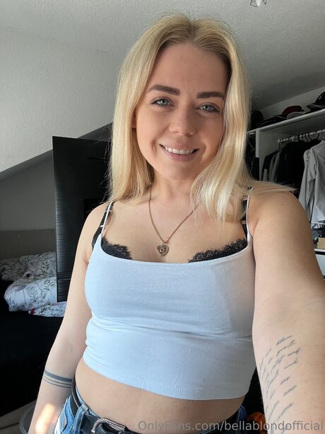 Bellablondofficial xxx model pictures