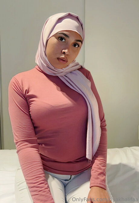 Riyakhalifaa pornstar top pics