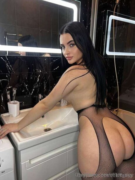 Allice Sky pornstar xxx pics