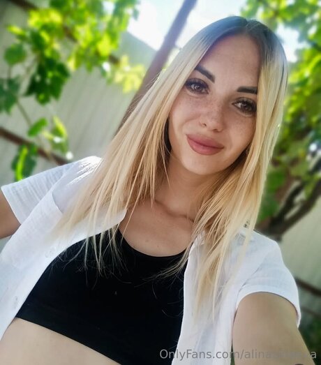 Alinazineeva pornstar free photos