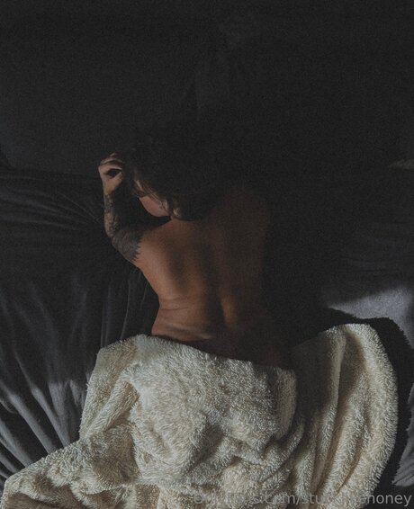 Stucklikehoney pornstar naked pics