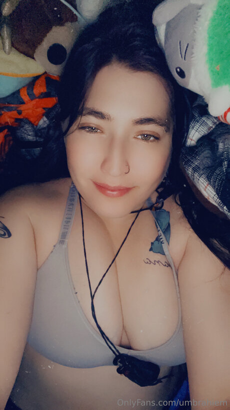 Umbrahiem pornstar naked photo