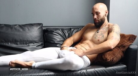 Axelgarciafree adult actress img