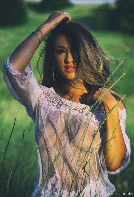 Breannbby perfect actress photo