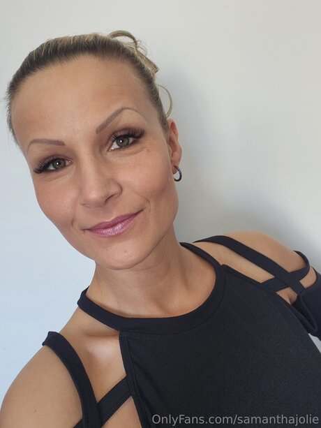 Samanthajolie star xxx img