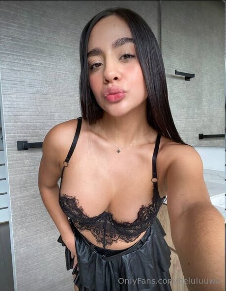 Beluluuwu pornstar hot pic