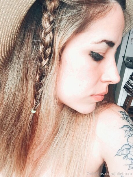 Aliceayress star art image