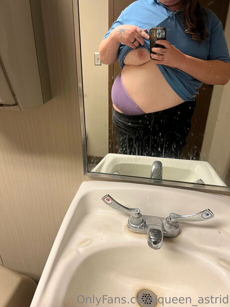 asian cheerleader onlyfans nice picture