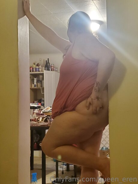 Queen Astrid exclusive model images