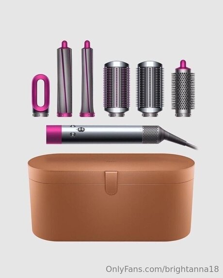 Brightanna18 model free gallery