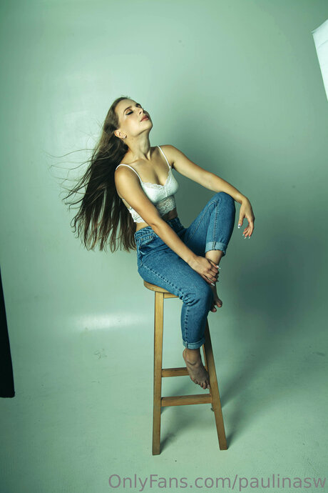 Paulinasw star top photo