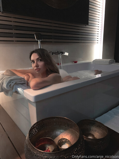 Anje Nicolson model sexy photos