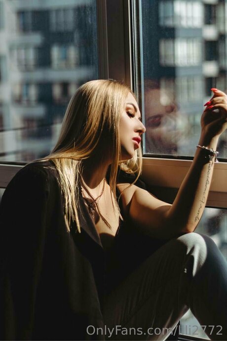Lili2772 model sexy pictures